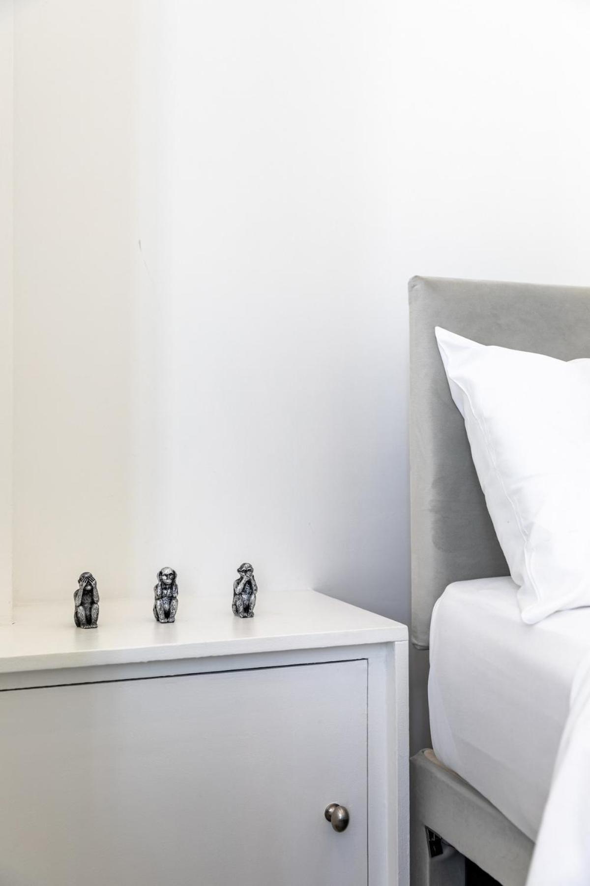 Stylish 2-Bed Flat In The Heart Of West Hampstead Lägenhet London Exteriör bild